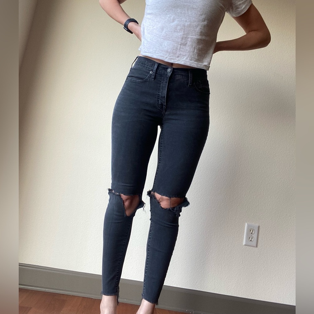 Madewell 9” Mid-Rise Skinny Jeans in Black